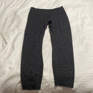 Lululemon 25” high-rise Wunder under leggings size 10